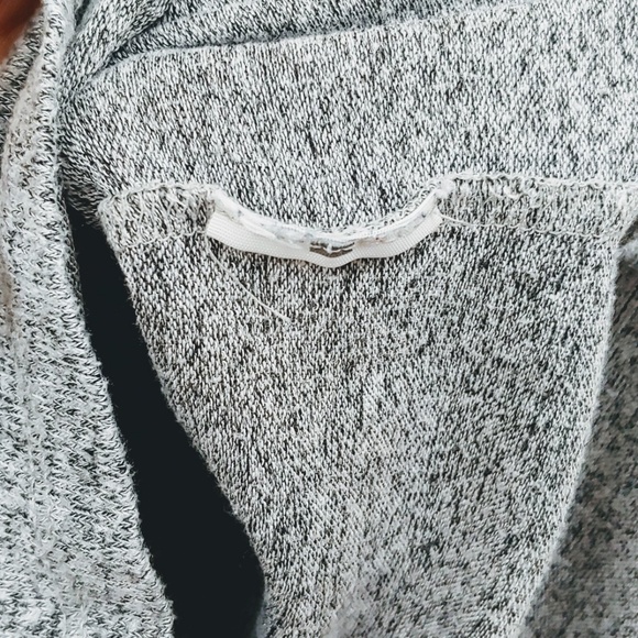 Hollister | Varsity V-Neck Hoodie Sweater | XS - Picture 5 of 5